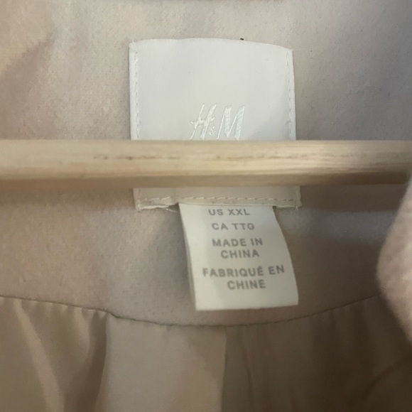 Coat - Picture 4 of 4